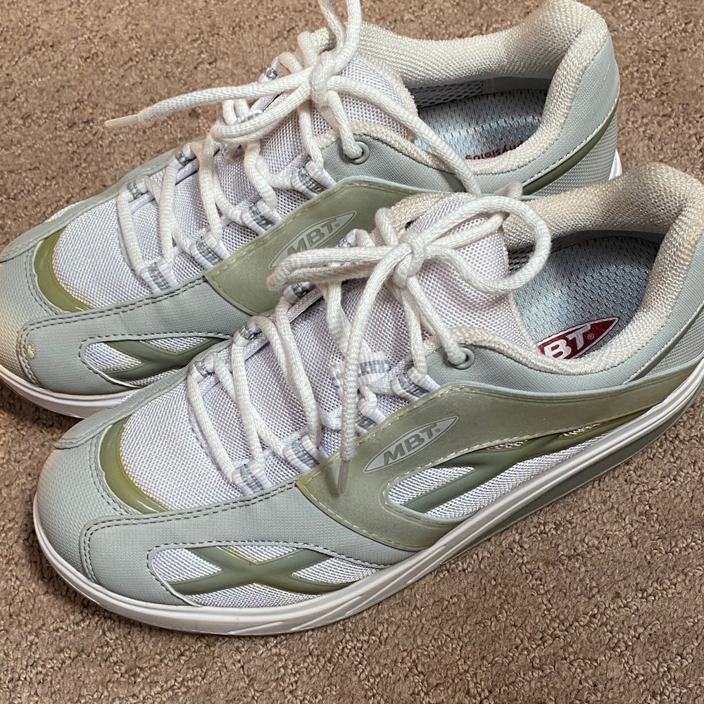 MBT White, Silver and Green Size 7-7.5 Athletic Shoes Platform Support
